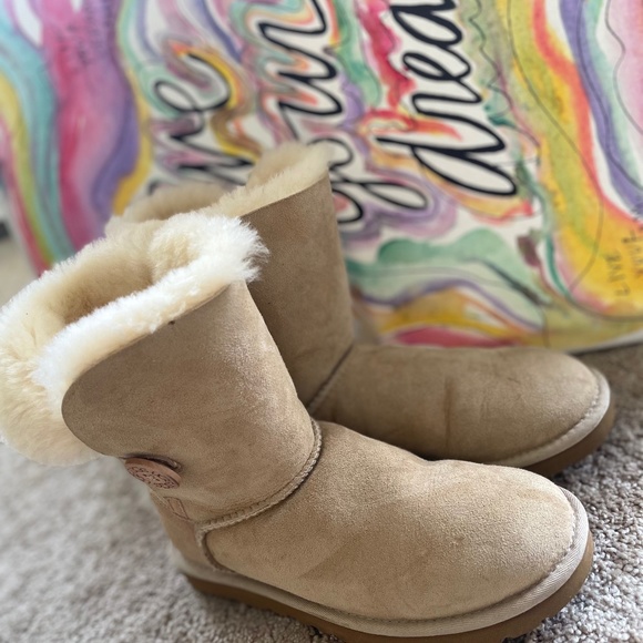 UGG Shoes - UGGS